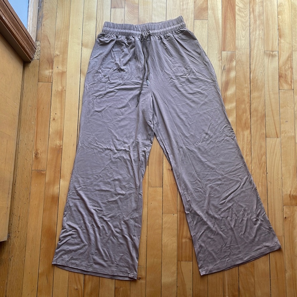 DAZY lounge pants ✨NEVER WORN✨